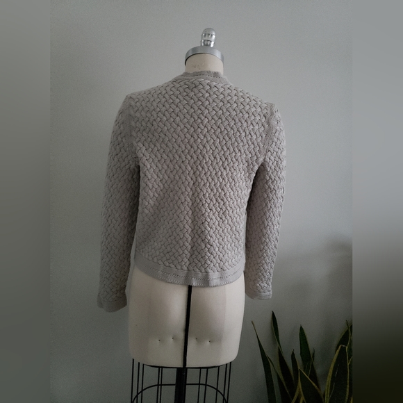 BANANA REPUBLIC silver grey basket weave knit cardigan - Picture 4 of 7